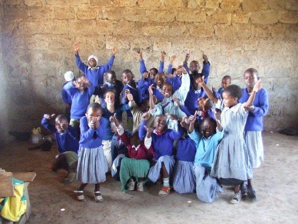 Group photo of a school in Kenya
